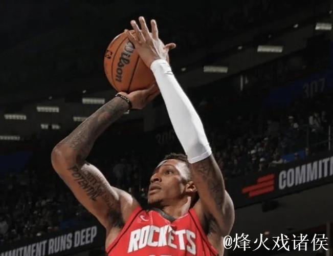 火箭115-113快船 球员评价:阿门满分,6人及格,2人低迷 火箭115-113快船 球员评价:阿门满分,6人及格,2人低迷