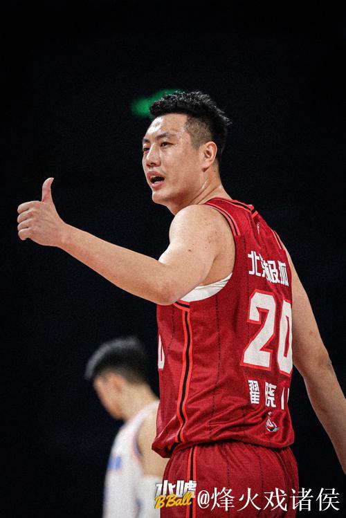 生涯第15个赛季感觉如何?翟晓川:依然有力量,依然挺有劲 生涯第15个赛季感觉如何?翟晓川:依然有力量,依然挺有劲